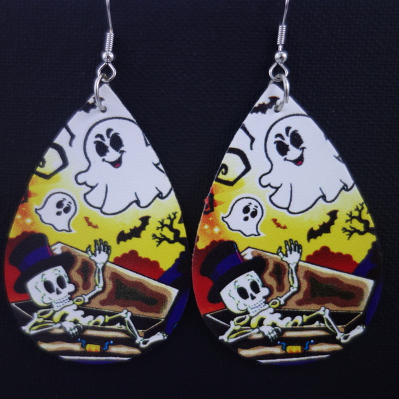 3/$25 Graveyard Dance Ghost Skeleton Bats Dangle Teardrop Tear Drop Earrings - Picture 1 of 2